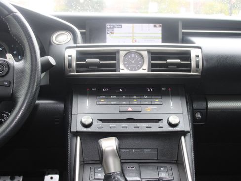 Used 2015 Lexus IS 250 image 10