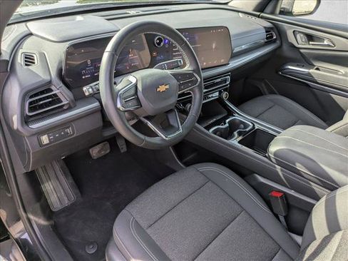 Certified 2026 Chevrolet Traverse LT AWD/4WD image 12