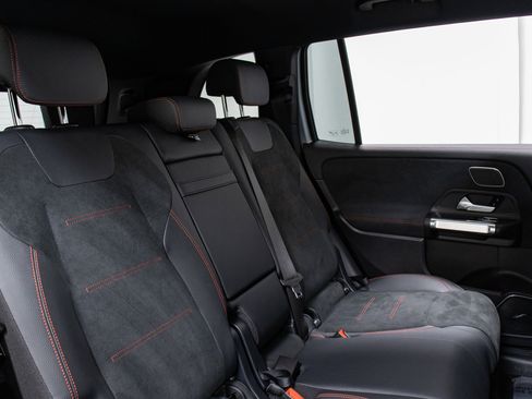 New 2024 Mercedes-Benz EQB 300 4MATIC image 30