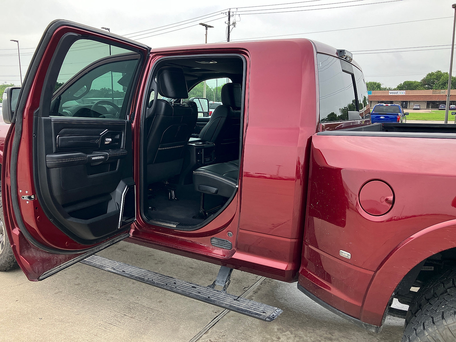 Used 2024 RAM 3500 Limited AWD/4WD image 20
