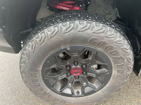 Used 2024 Toyota Tacoma TRD Pro AWD/4WD image 10