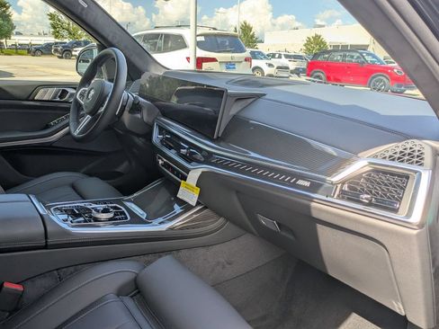 New 2027 BMW X7 M60i AWD/4WD image 27