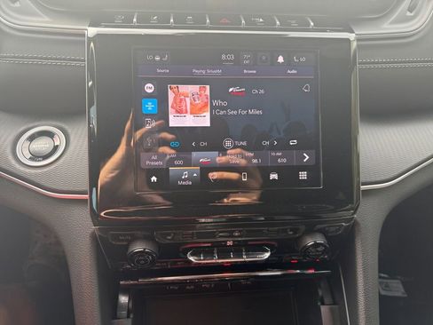 New 2025 Jeep Grand Cherokee Laredo w/ Luxury Tech Group I image 23