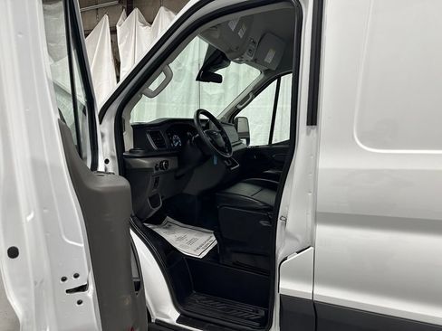 Used 2024 Ford Transit 250 148 Medium Roof w/ Load Area Protection Package RWD image 10