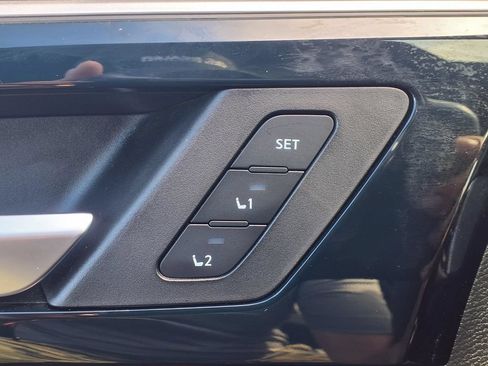 Used 2023 Mitsubishi Outlander SEL FWD image 12