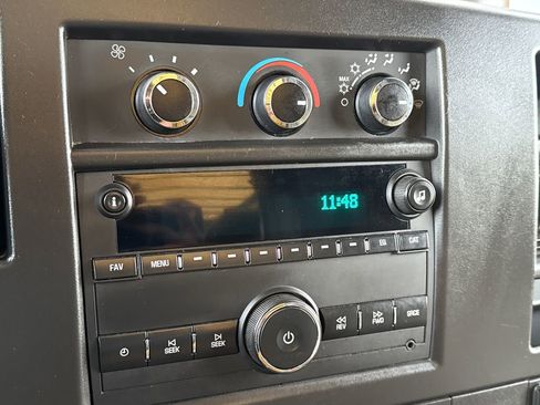 Used 2021 Chevrolet Express 4500 4500 Van w/ Power Convenience Package image 21