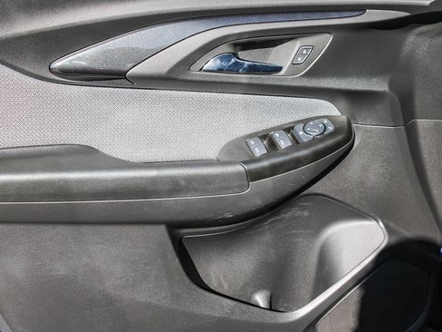 Used 2023 Chevrolet TrailBlazer LT image 22