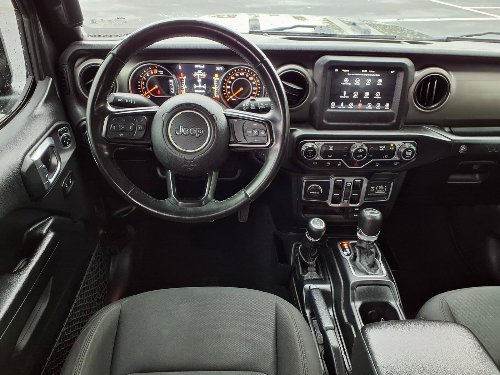 Used 2018 Jeep Wrangler Unlimited Sport S AWD/4WD image 2