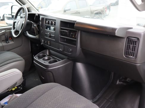 Used 2024 GMC Savana 2500 w/ Driver Convenience Package image 30