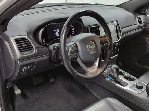 Certified 2020 Jeep Grand Cherokee Limited w/ Premium Lighting Group image 8