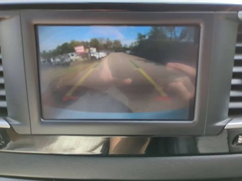 Used 2023 Chrysler Voyager LX FWD image 17