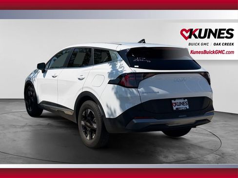 Used 2026 Kia Sportage LX FWD image 8