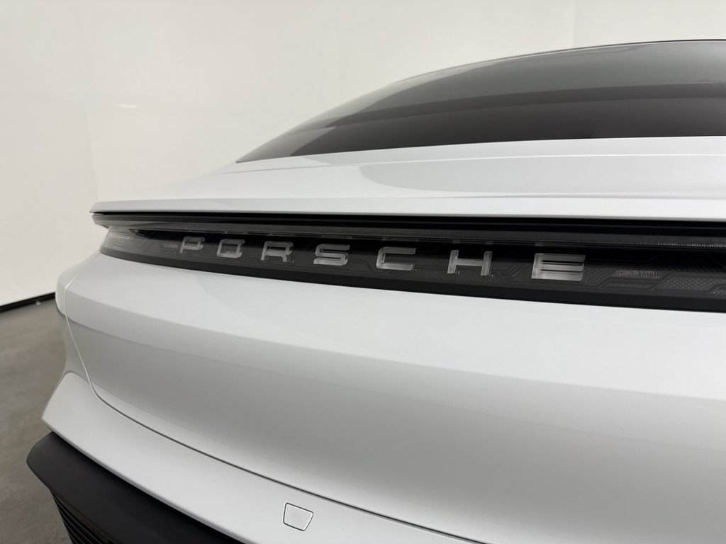 Certified 2021 Porsche Taycan 4S AWD/4WD image 18