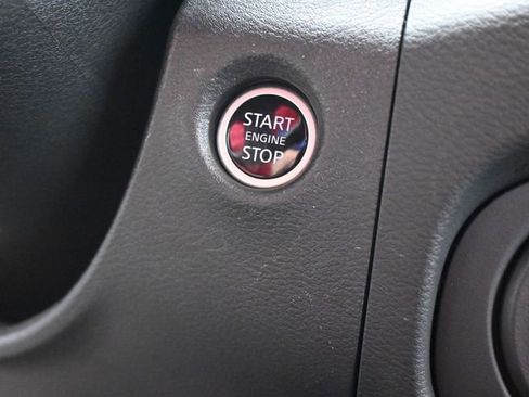 Used 2024 Nissan Frontier SV w/ Technology Package image 30