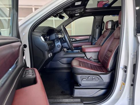 Certified 2023 GMC Yukon XL Denali Ultimate AWD/4WD image 14