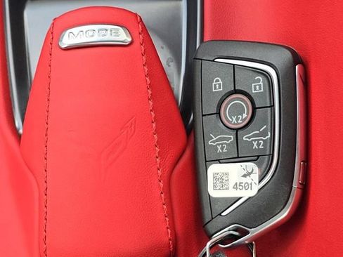 Used 2024 Chevrolet Corvette Stingray Premium Conv w/ Z51 Performance Package RWD image 37