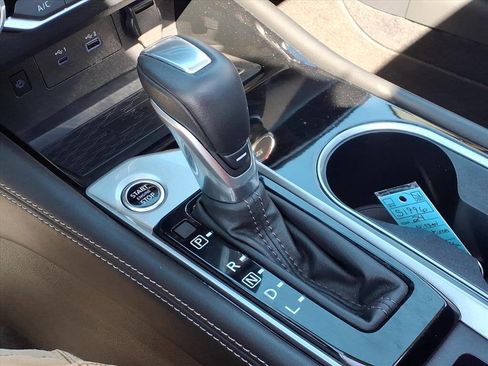 Used 2024 Nissan Altima 2.5 SV w/ SV Premium Package image 16
