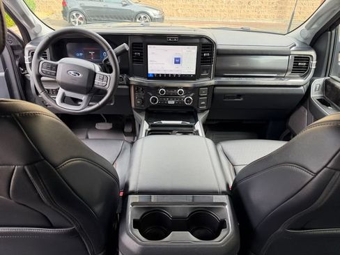 Used 2025 Ford F450 Lariat w/ FX4 Off-Road Package AWD/4WD image 15