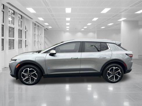 New 2026 Chevrolet Equinox EV LT image 8