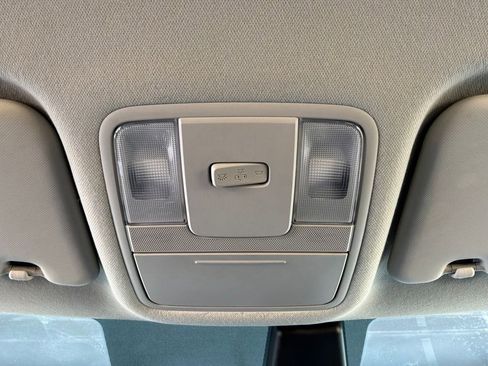 Used 2025 Kia Soul LX w/ LX Technology Package FWD image 15