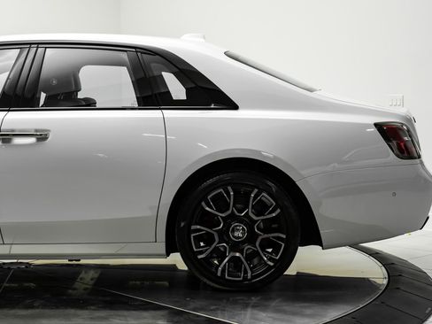 Used 2022 Rolls-Royce Ghost Black Badge AWD/4WD image 15