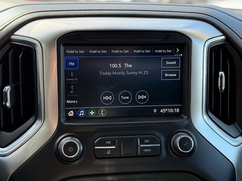 Used 2020 Chevrolet Silverado 1500 LT image 11