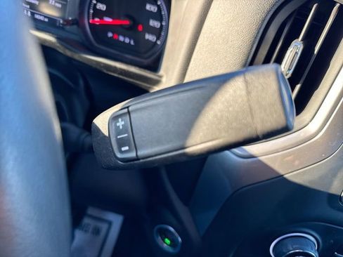 Used 2024 Chevrolet Silverado 2500 Custom w/ Custom Value Package image 19