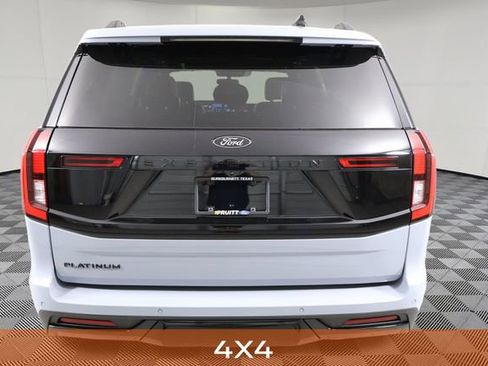 Used 2025 Ford Expedition Platinum w/ Stealth Appearance Package AWD/4WD image 8