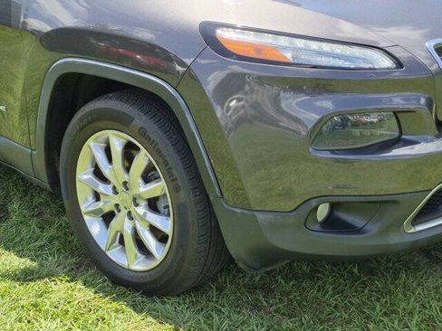 Used 2015 Jeep Cherokee Limited AWD/4WD image 9