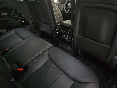 New 2026 Land Rover Range Rover Sport Dynamic SE AWD/4WD image 11