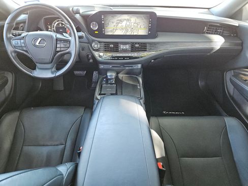 Used 2021 Lexus LS 500 image 16