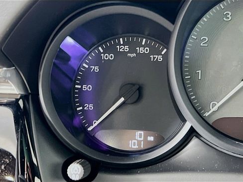 New 2026 Porsche Macan S image 13