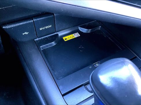 Used 2024 Toyota Camry XSE image 27