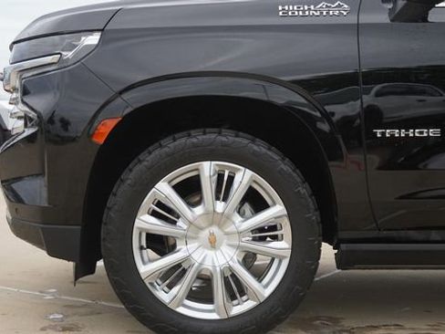 Used 2023 Chevrolet Tahoe High Country AWD/4WD image 5
