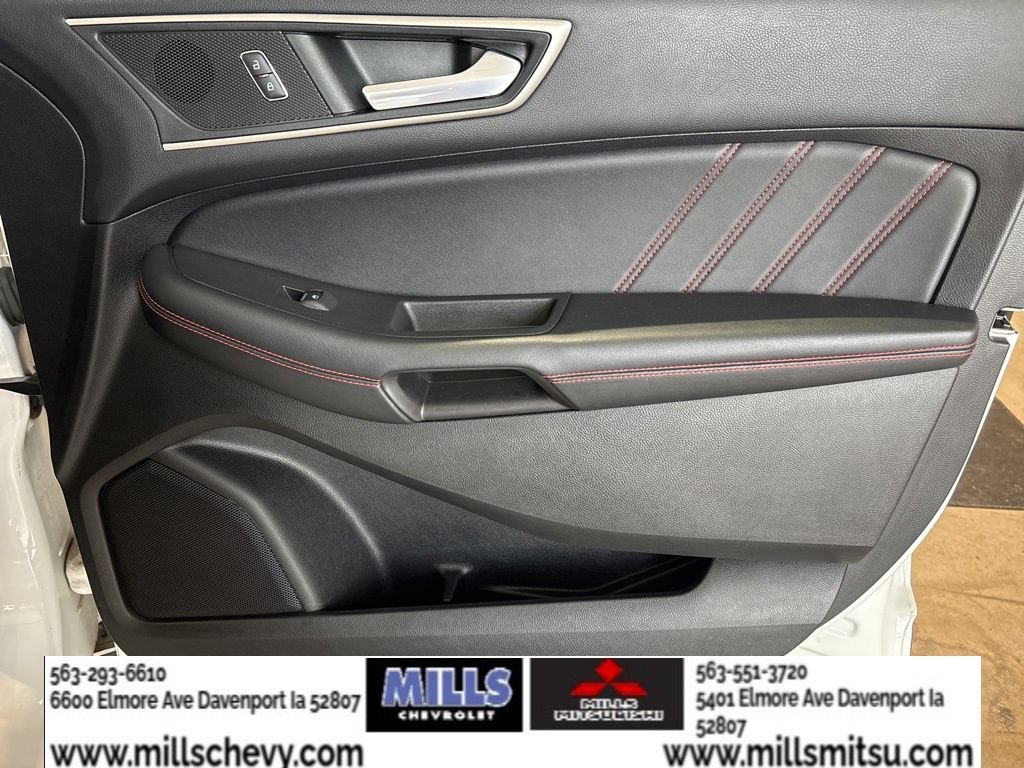 Used 2022 Ford Edge ST-Line w/ Cold Weather Package AWD/4WD image 17