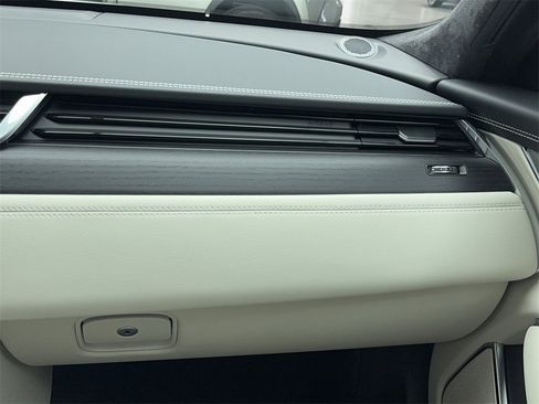 Used 2024 Jaguar XF R-Dynamic SE image 20