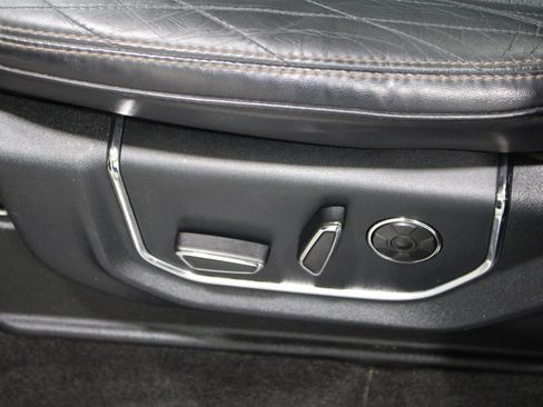 Used 2020 Ford Expedition Max Platinum image 6