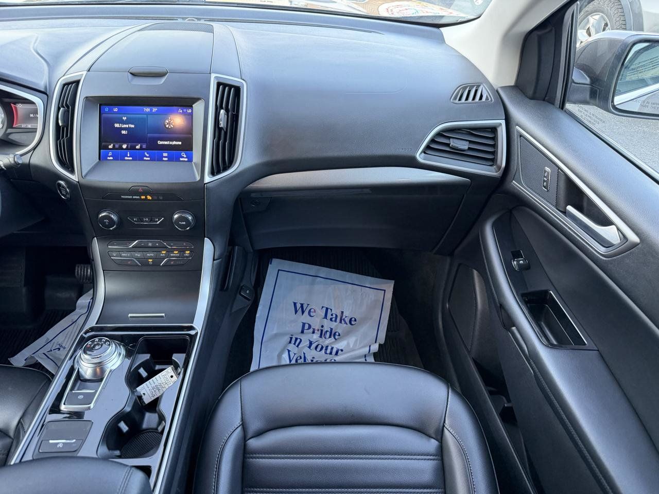 Used 2019 Ford Edge SEL w/ Cold Weather Package AWD/4WD image 24