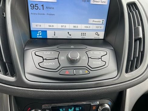 Used 2016 Ford Escape SE w/ Equipment Group 201A image 19