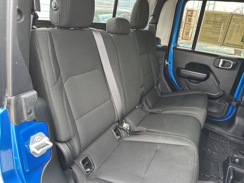 Used 2021 Jeep Gladiator Willys image 53