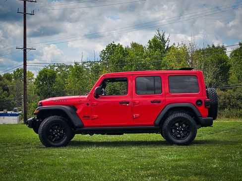 Used 2021 Jeep Wrangler Unlimited Sport AWD/4WD image 6