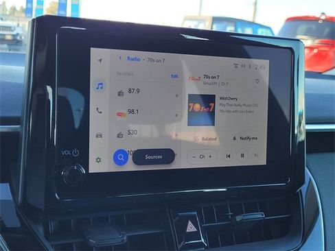 Used 2024 Toyota Corolla LE image 9