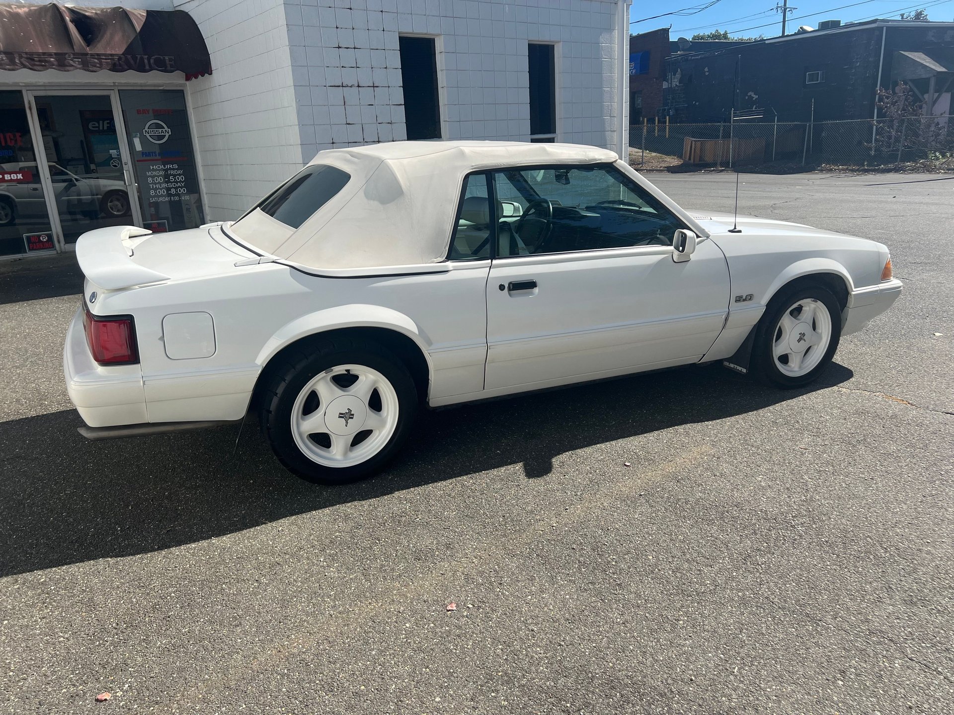 Used 1993 Ford Mustang LX RWD image 10