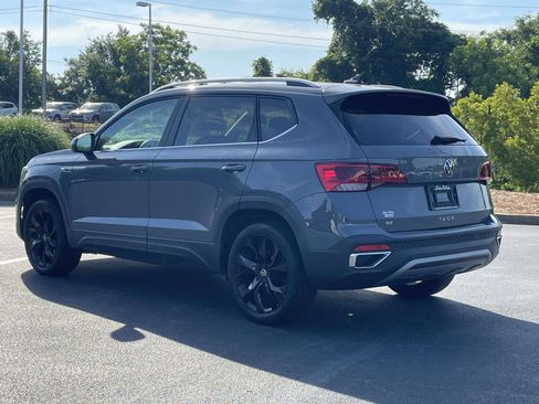 Used 2022 Volkswagen Taos SE FWD image 5
