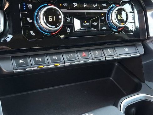 Used 2024 GMC Sierra 1500 Denali w/ Denali Reserve Package AWD/4WD image 26