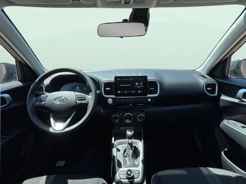New 2026 Hyundai Venue SEL FWD image 10