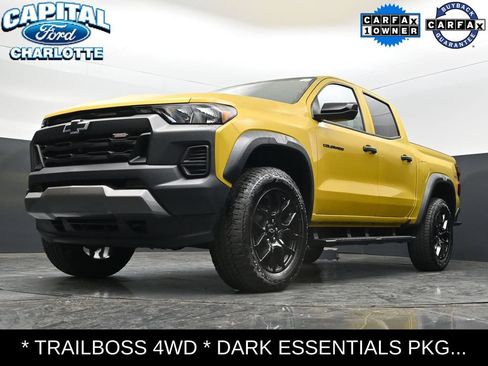 Used 2024 Chevrolet Colorado Trail Boss w/ LPO, Dark Essentials Package AWD/4WD image 21