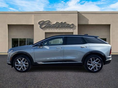 New 2026 Cadillac Optiq Luxury 2 image 6