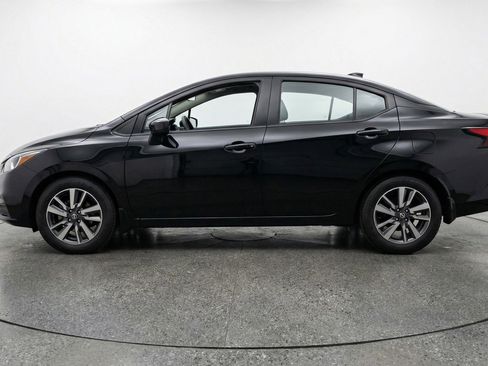 Used 2025 Nissan Versa SV image 5