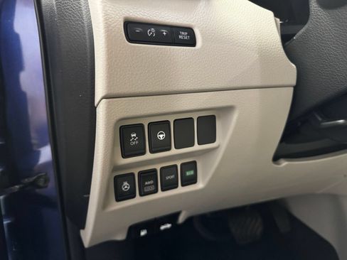 Used 2022 Nissan Rogue Sport SL AWD/4WD image 24
